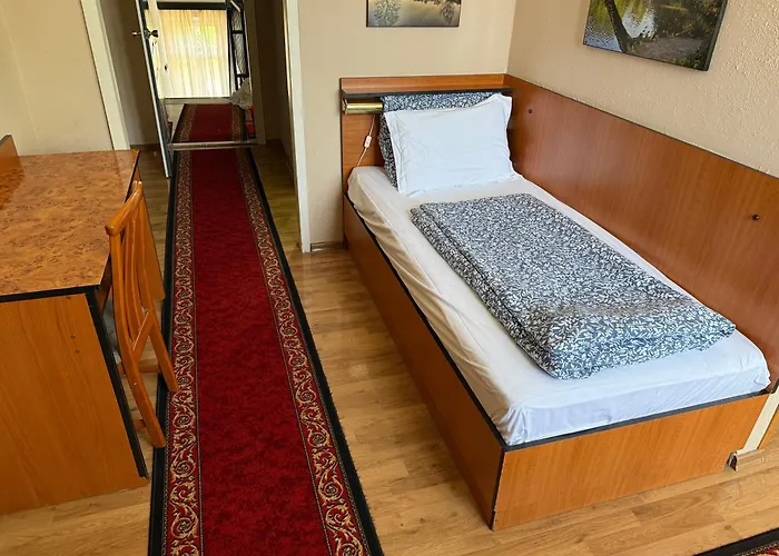 Khotel Krista