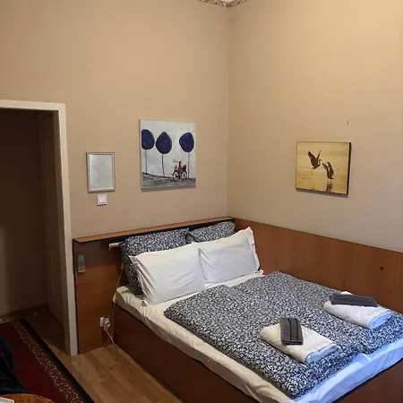 Отель Khotel Krista
